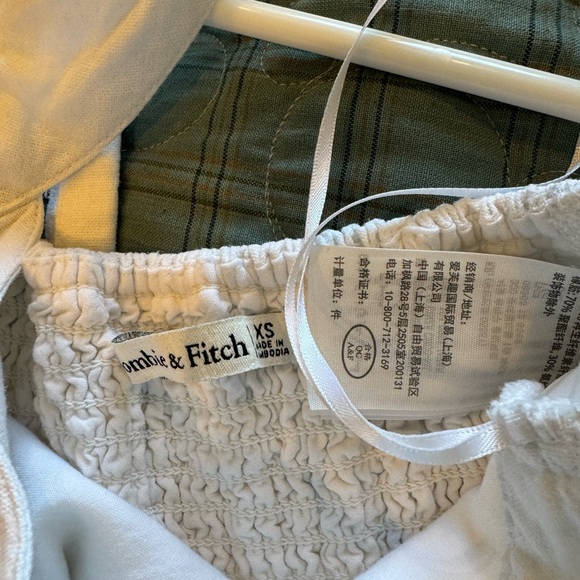 Abercrombie & Fitch White Cropped Halter Neck Shirt - Picture 6 of 6